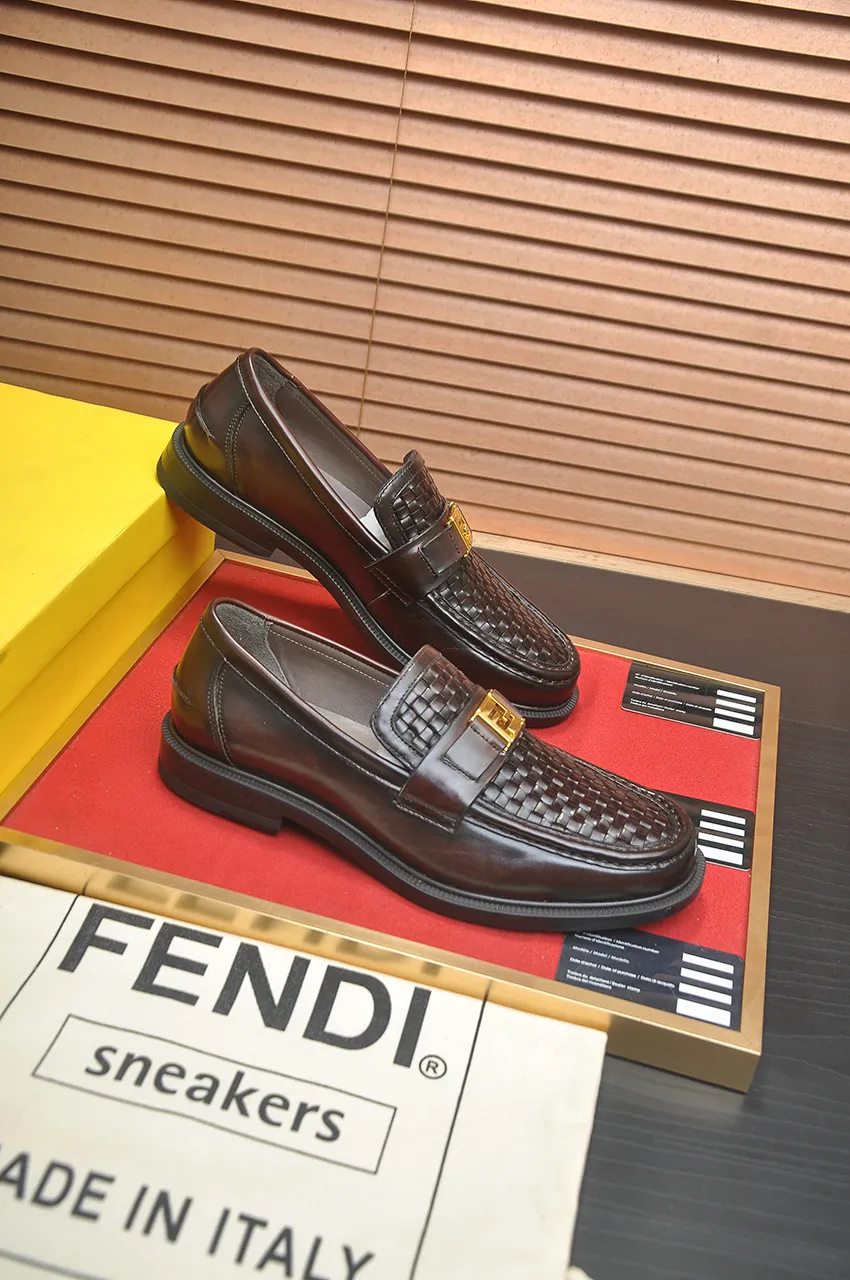 Men's shoes 💰500💶 [FENDI] The latest high-end men's shoes in Hong Kong! Original quality. The upper is made of imported cowhide material and cowhide lining! Super comfortable on the foot, original wear-resistant outsole, luxurious, fashionable, casual and versatile! Size: 38-45 (45 customized)